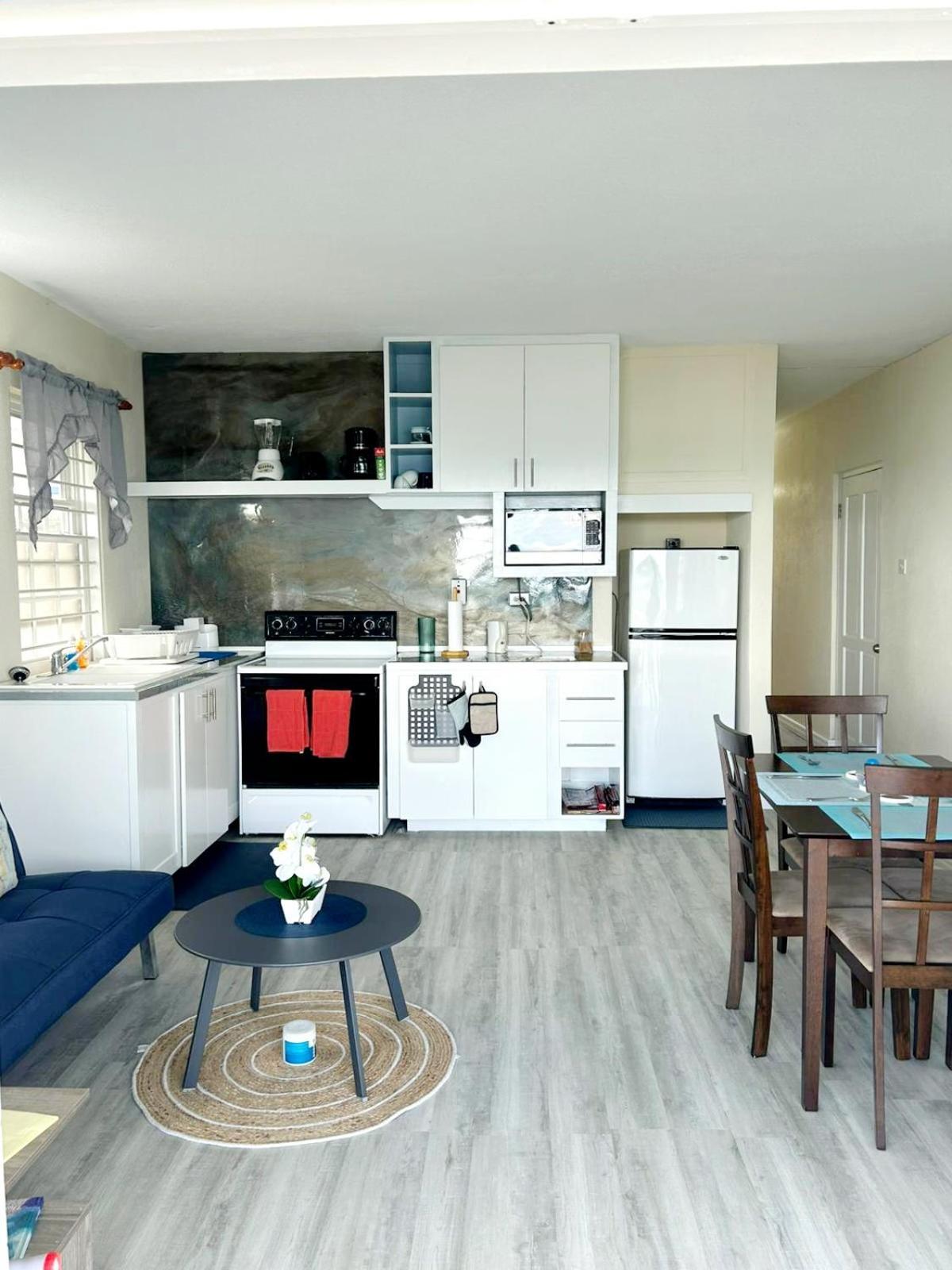 Ocean Bliss Apartments Christ Church Bagian luar foto