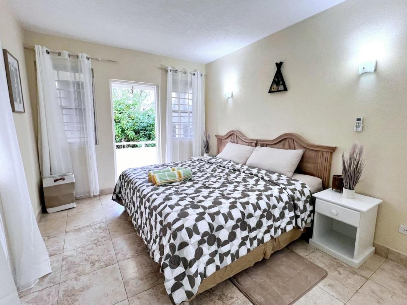 Ocean Bliss Apartments Christ Church Bagian luar foto